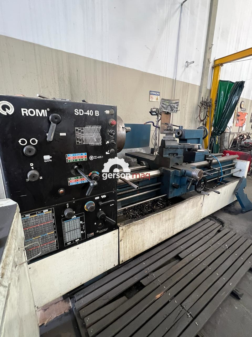 TORNO MECANICO ROMI SD40B com Digital Ø800 X 2200 mm
